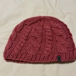 Women’s The North Face pink cable knit hat